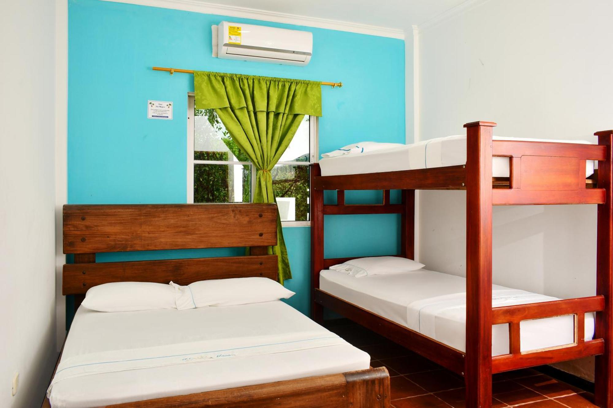 Hotel Isla Magica Coveñas Екстериор снимка