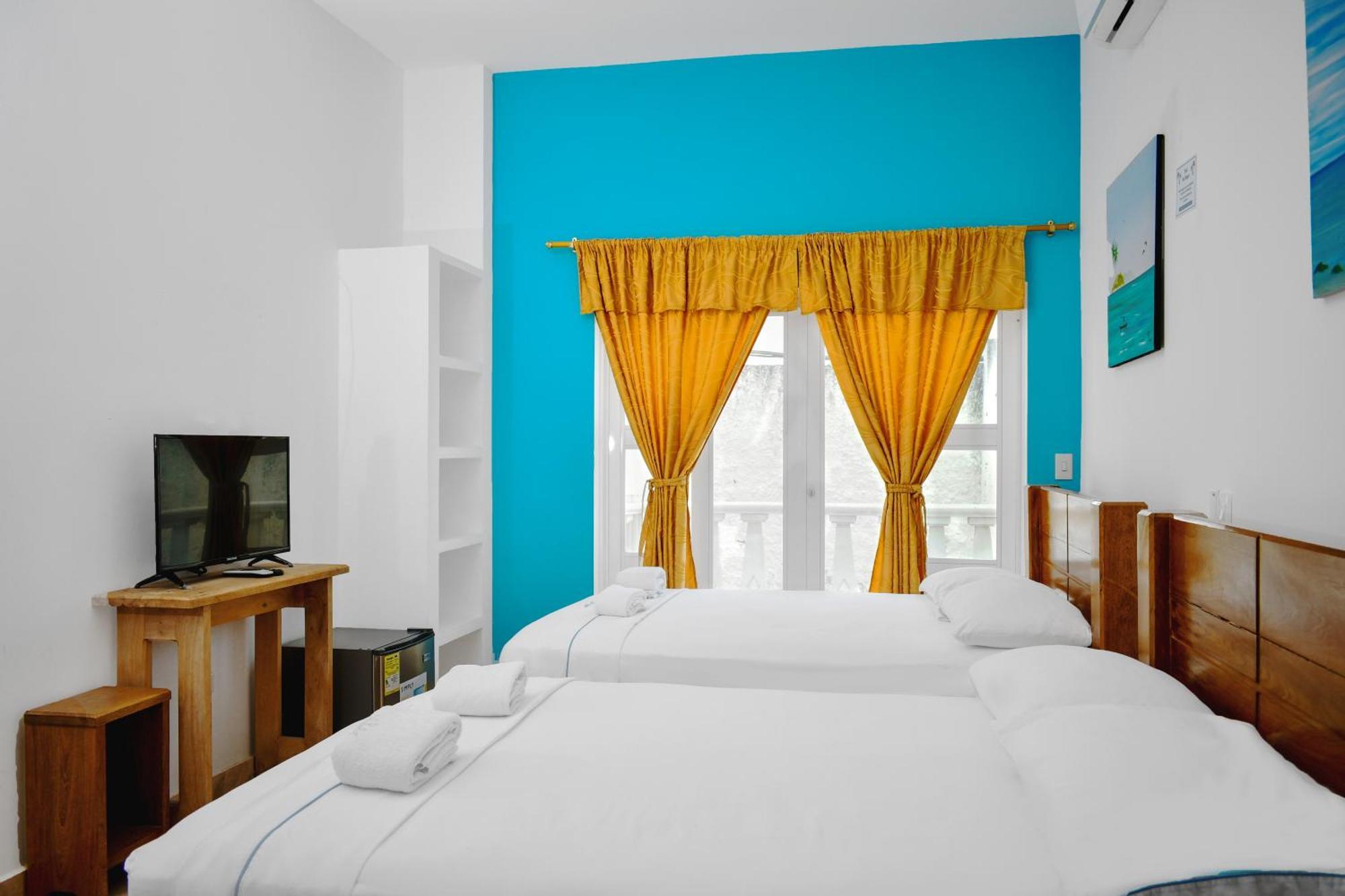 Hotel Isla Magica Coveñas Екстериор снимка