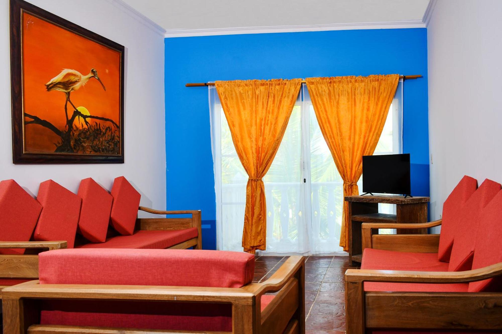 Hotel Isla Magica Coveñas Екстериор снимка