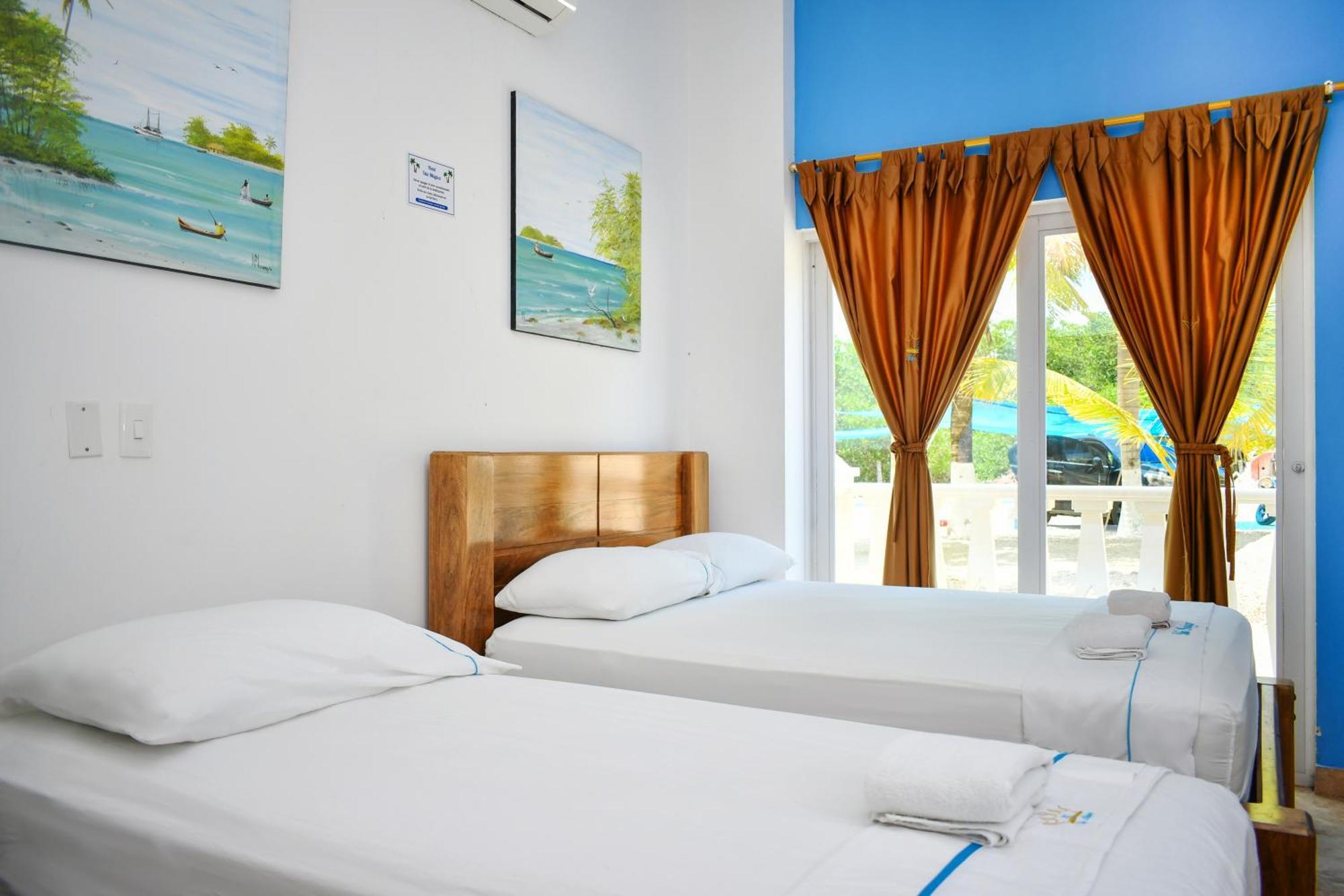Hotel Isla Magica Coveñas Екстериор снимка